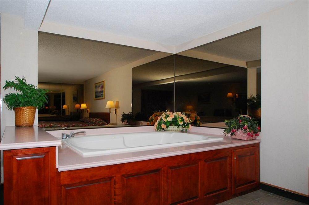 Econo Inn Columbus Bagian luar foto