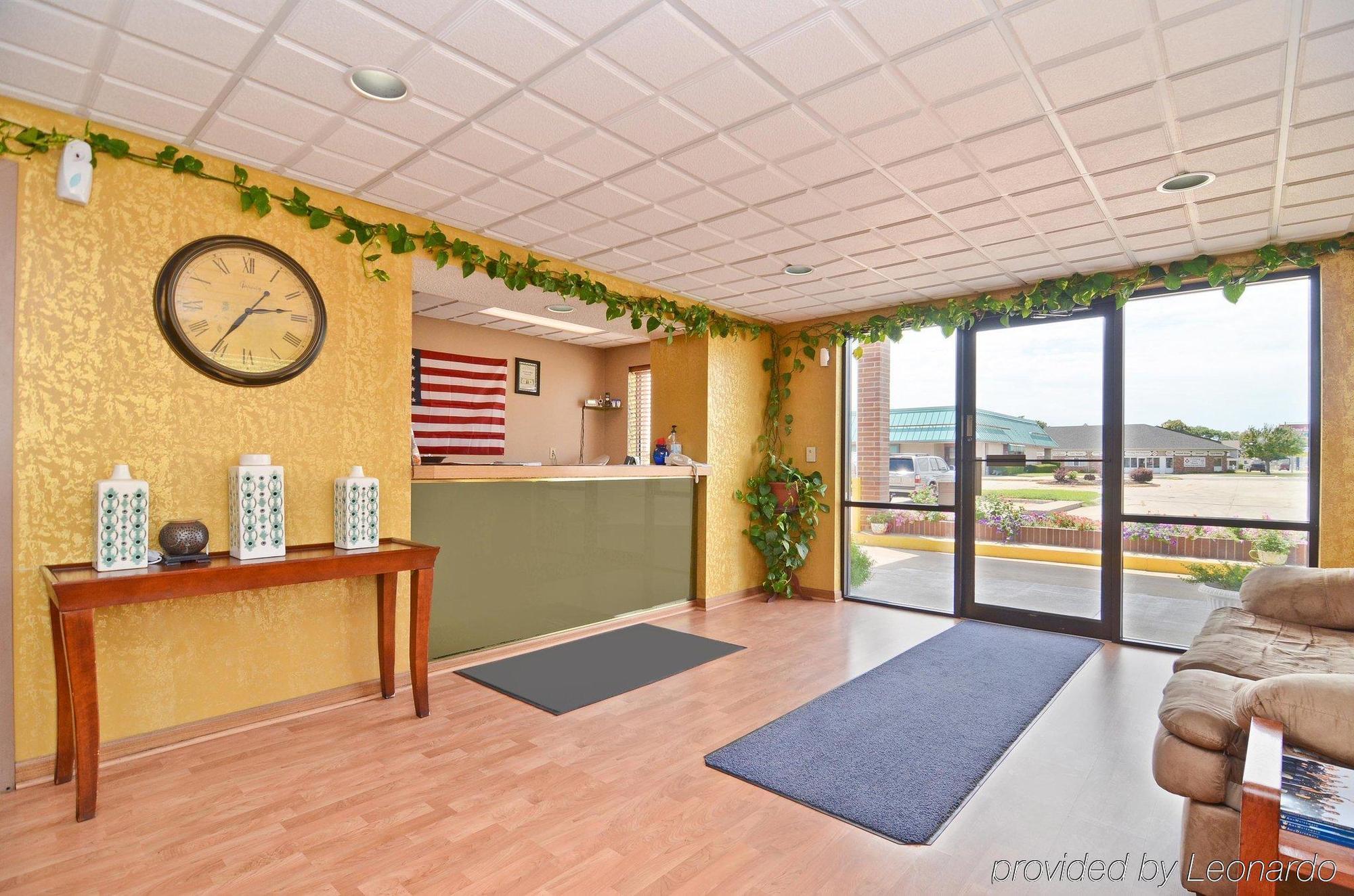 Econo Inn Columbus Bagian luar foto